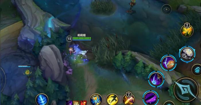 英雄联盟手游莉莉娅怎么玩2