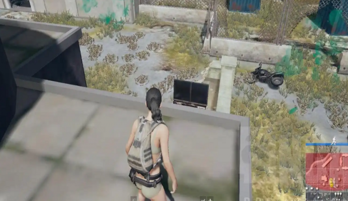 绝地求生怎么跳跃攀爬1