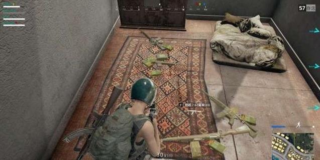 《绝地求生》F键和TAB键捡物品对比分析1