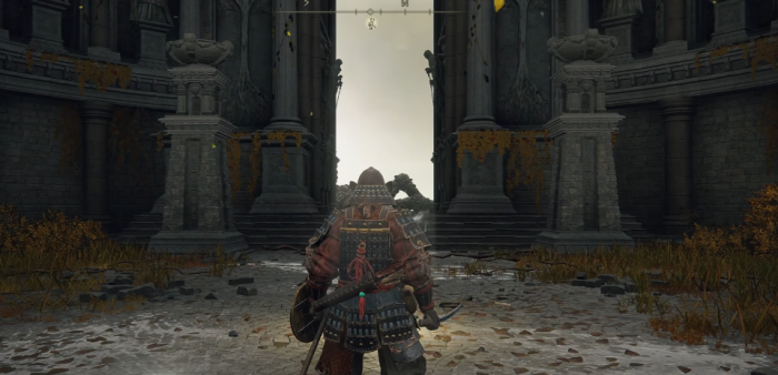 艾尔登法环怎么样双手持刀打怪1