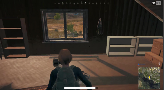 绝地求生如何跳窗立刻蹲下1